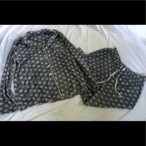 Croft & Barrow Grey Snowflake Pajama Set